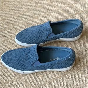 NWOT - beautiful JSlides blue slides.